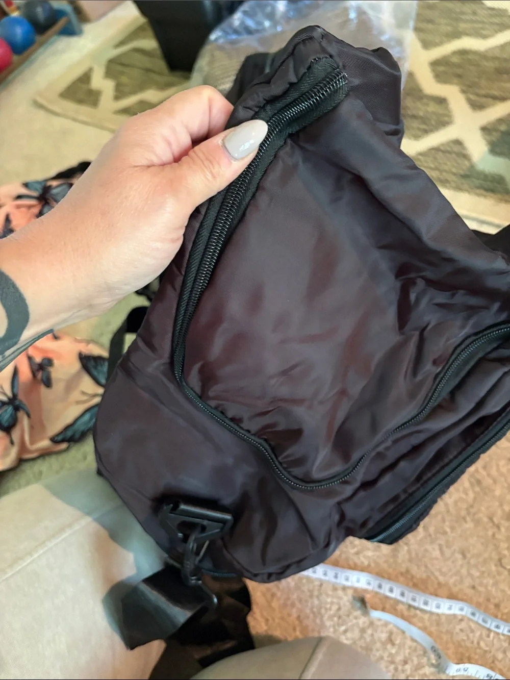 weilaishijia black duffel